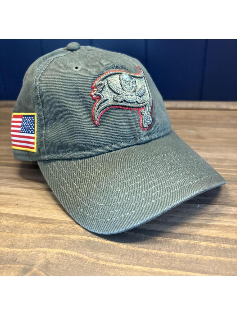 New Era Tampa Bay Buccaneers Salute To Service 9Twenty Hat Adjustable Military